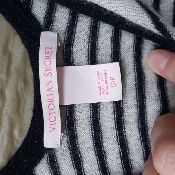 Victorias Secret Kiss of Cashmere Monogram Soft Tank Top - Picture 5 of 7